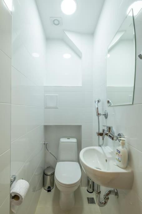 Top Location, Brand New 3 Bdrm Apt & Free Parking 索菲亞 外观 照片